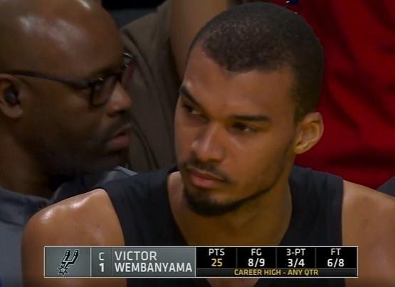 爱游戏官网- 马布里北京首钢第一冠 